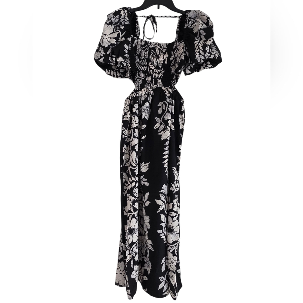 Blush Floral Maxi Dress Puff  Sleeves Smocked Bodice Black White Size Medium